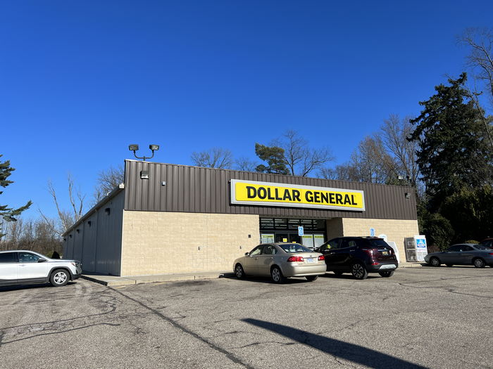 Arbor Hills Motel - Nov 25 2022 - Now A Dollar General (newer photo)